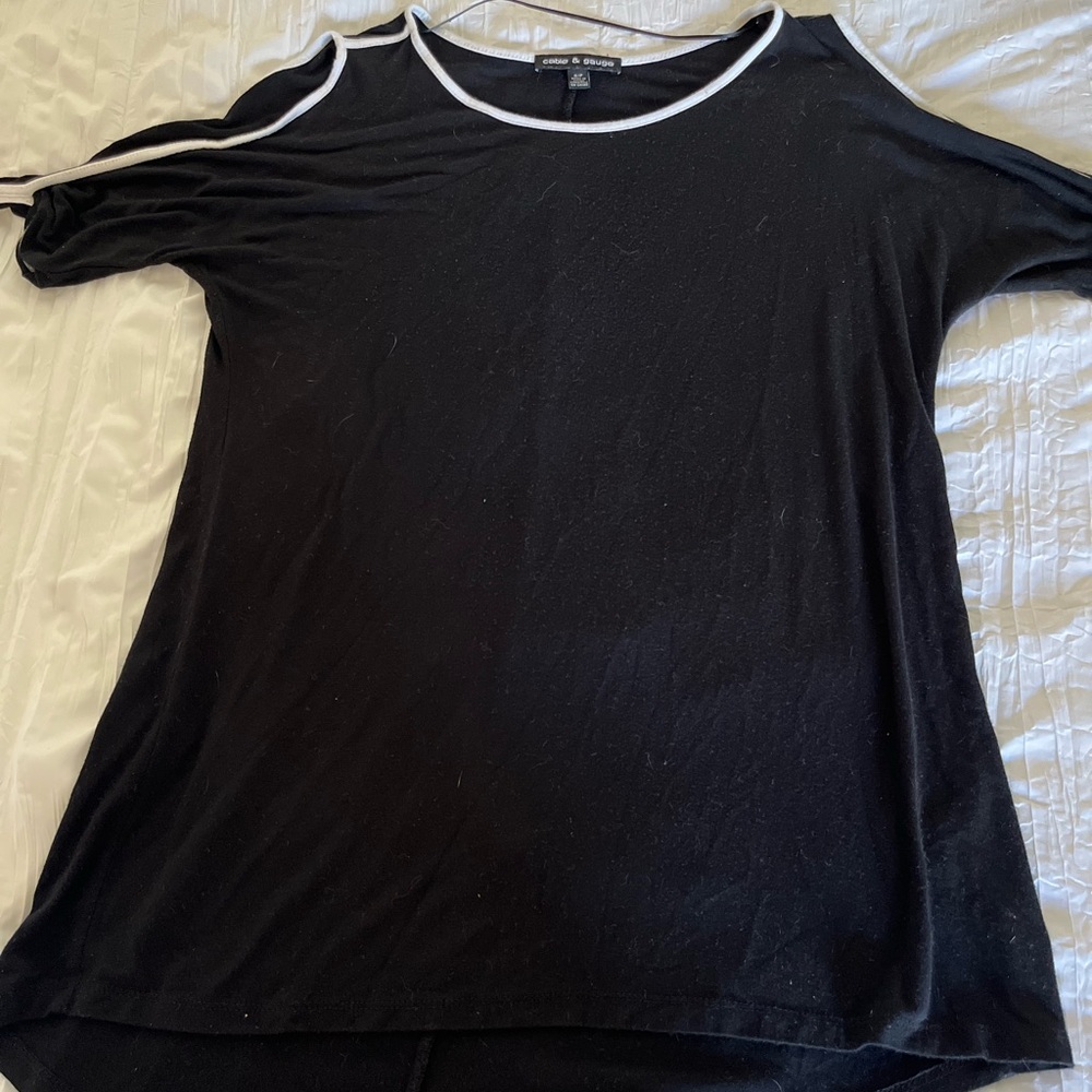 SMALL black off the shoulder Cable & Gauge top.